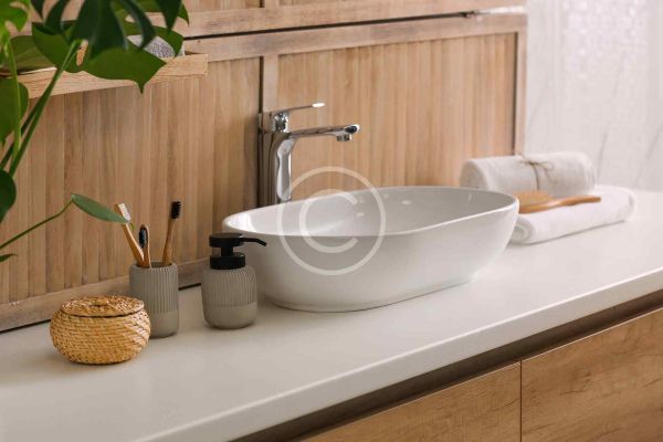 What brand of faucets do plumbers recommend